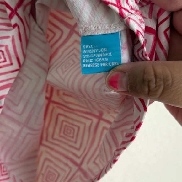 J McLaughlin Pink White Diamond Print Ruffle Neck Top Women's Blouse size L - Picture 5 of 6